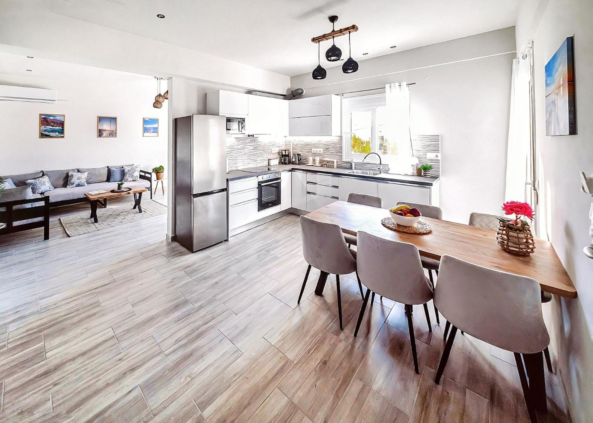 Holiday House Heraklion Deluxe 外观 照片